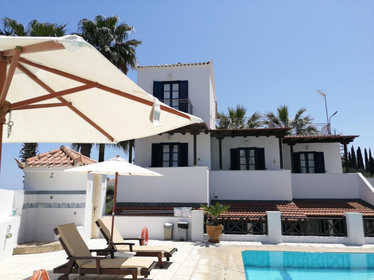 7 Islands Hotel Szpécesz Kültér fotó
