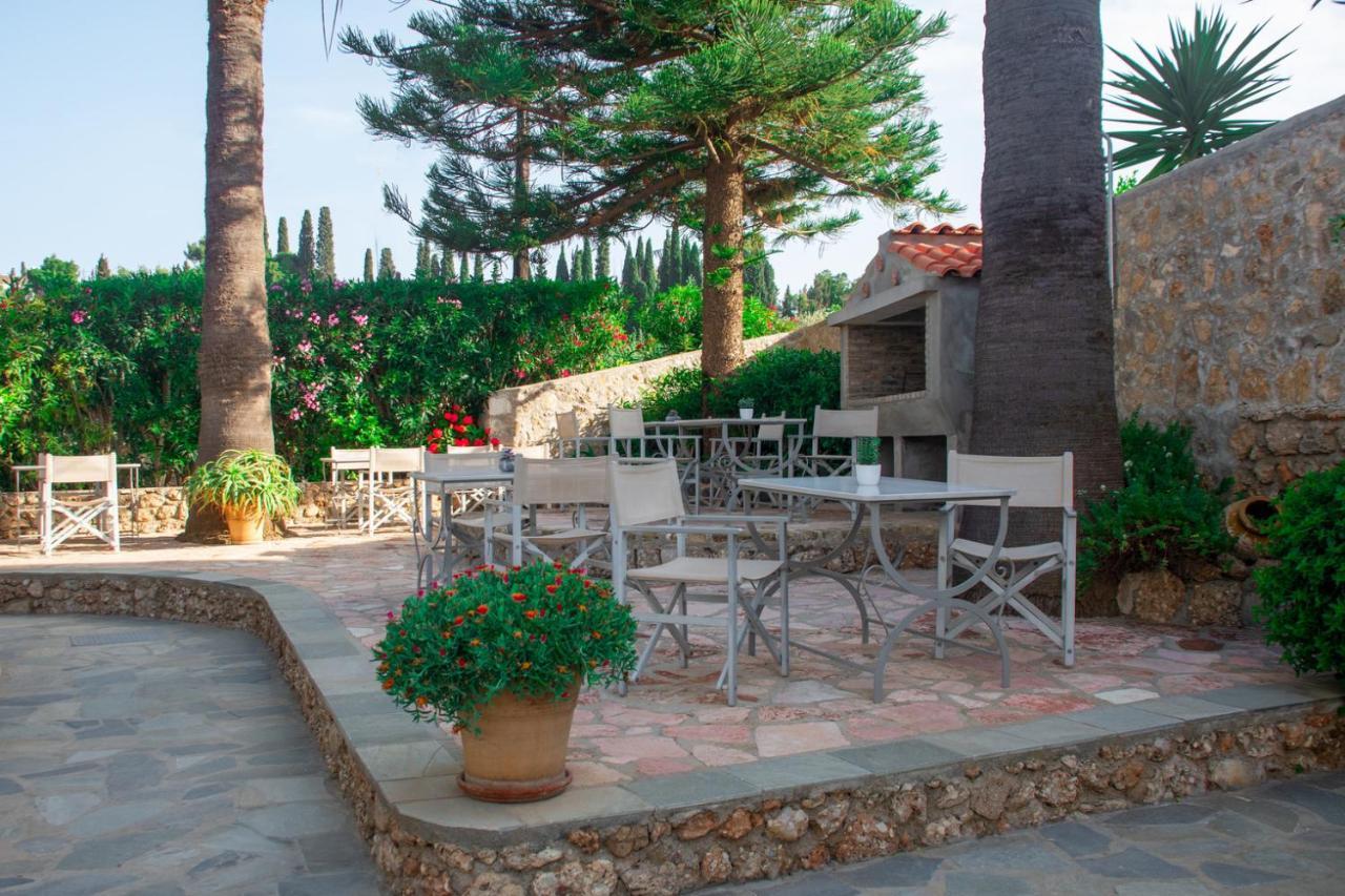 7 Islands Hotel Szpécesz Kültér fotó
