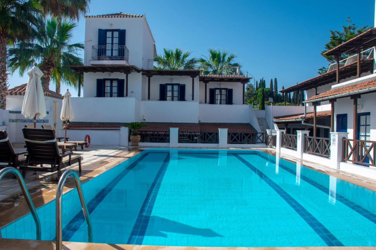 7 Islands Hotel Szpécesz Kültér fotó