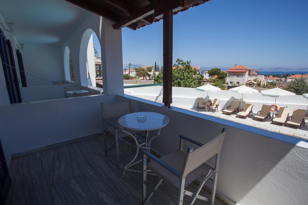 7 Islands Hotel Szpécesz Kültér fotó
